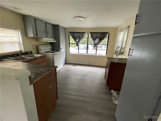 Foto del edificio - 8841 Stagg Run Rd