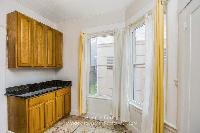 Building Photo - 224 Judah St