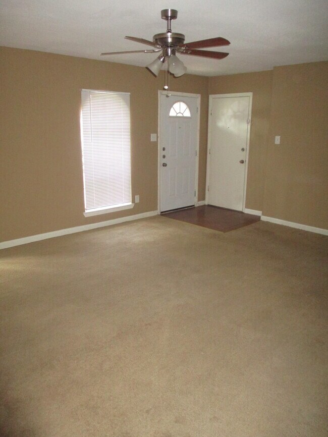 Foto del edificio - 4935 Quailgate Dr