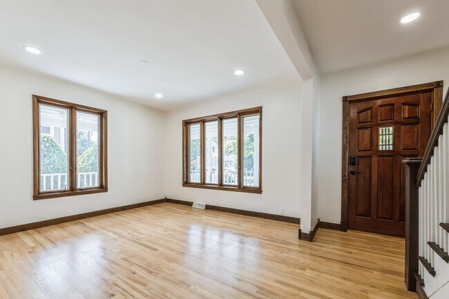 Building Photo - 58 Cresskill Ave