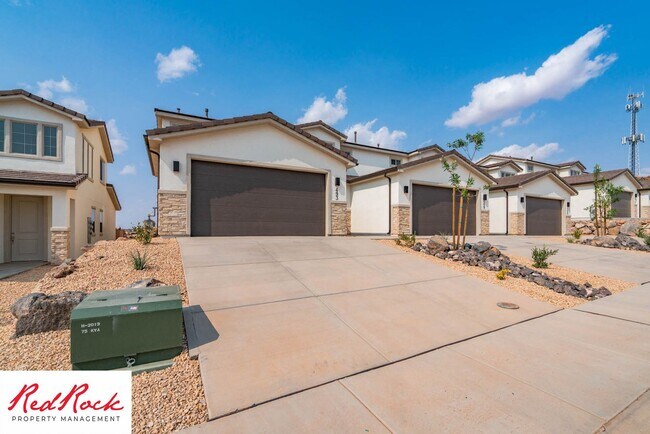 Foto del edificio - Newer Townhome in Hurricane Heights