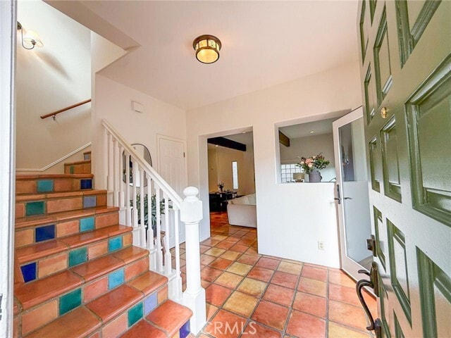 Building Photo - 214 N Irena Ave