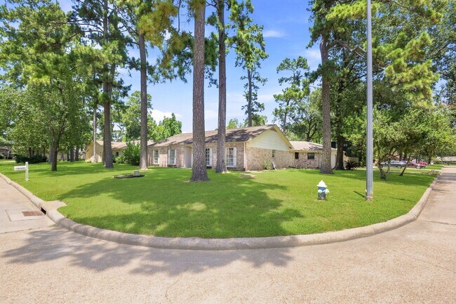 Foto del edificio - 25302 Friar Lake Ln