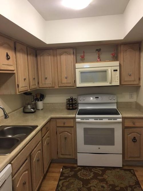 Building Photo - 6797 Willow Wood Dr
