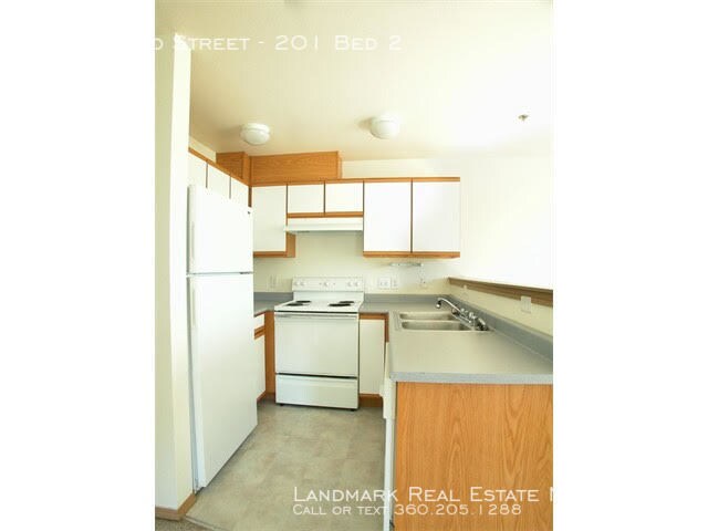 Building Photo - 1020 23rd St
