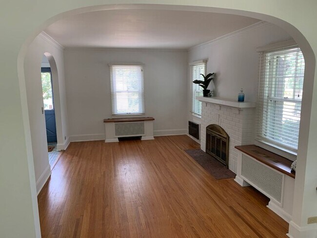 Foto del edificio - 4200 Brookside Ave