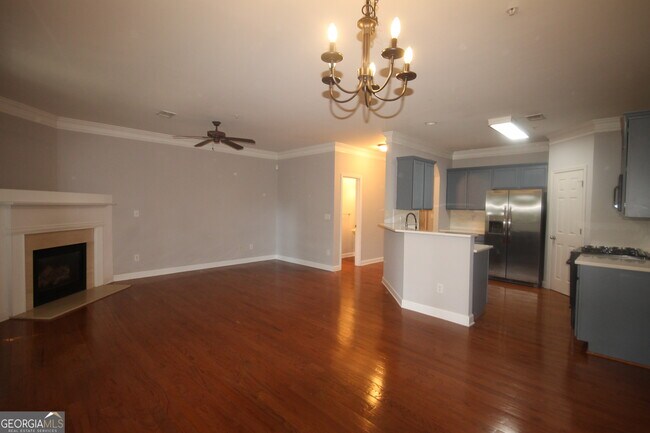 Foto del edificio - 716 Surrey Park Pl SE
