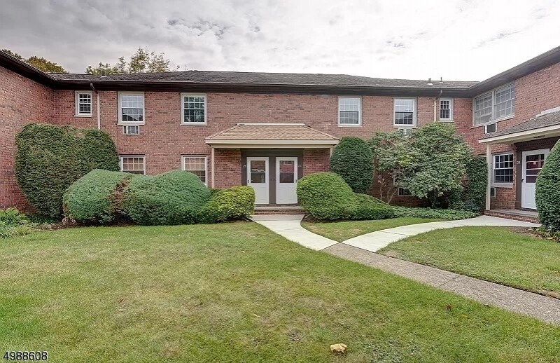 206 Main St Unit 26B, Millburn, NJ 07041 Condo for Rent in Millburn