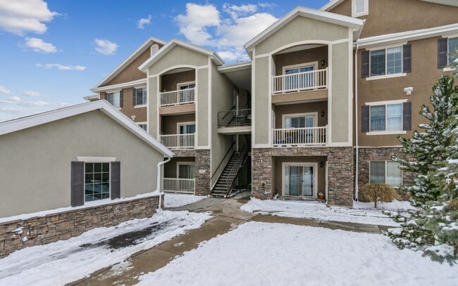 Building Photo - 157 W Springview Dr
