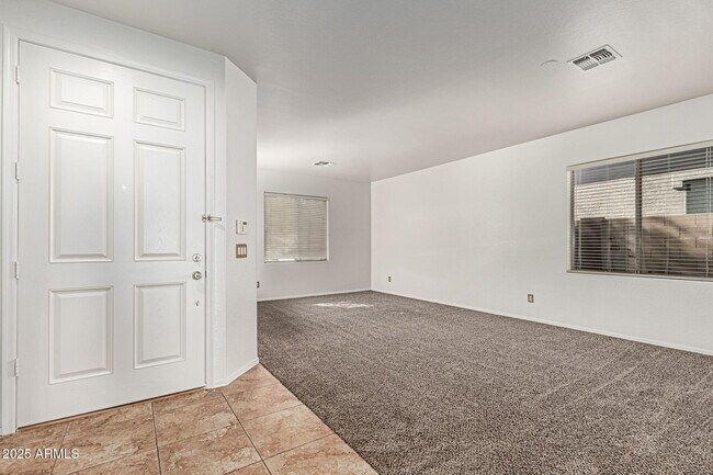 Foto del edificio - 7341 N 72nd Ave