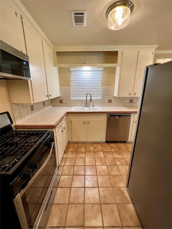 Building Photo - 4037 Woodfox St