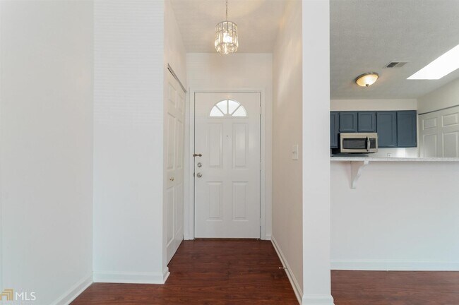 Building Photo - 4265 Parkview Ct