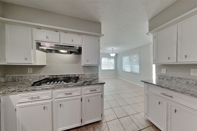 Foto del edificio - 25402 Elm Creek Dr