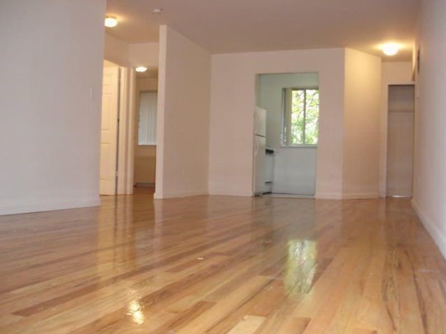 Foto principal - 110-06-110-72 72nd Ave