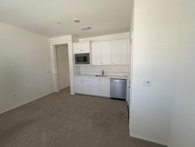 Building Photo - 35286 Sorenstam Dr
