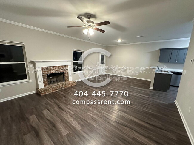 Foto del edificio - 112 Squarewood Ln NW