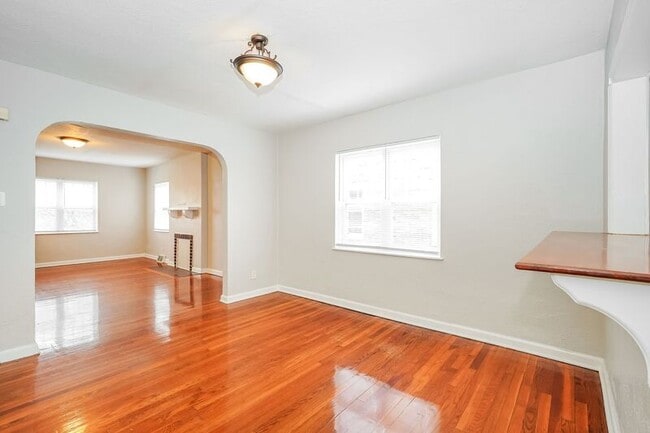 Building Photo - 1048 Berkeley Rd