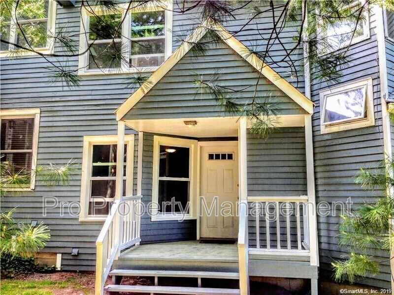 Primary Photo - 167 Old Foxon Rd