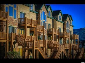 Building Photo - 5122 Moose Hollow Dr
