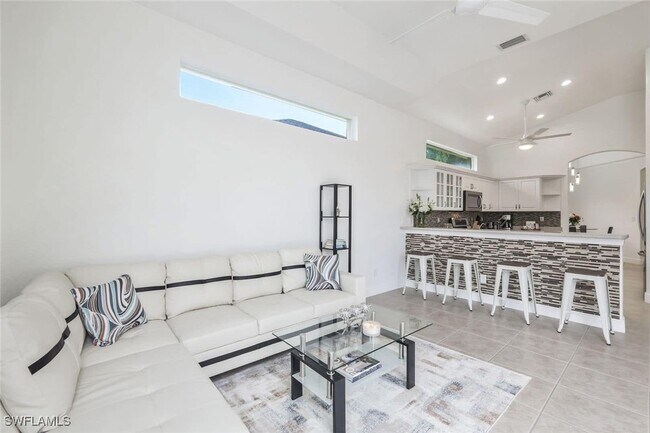 Foto del edificio - 8710 Ibis Cove Cir