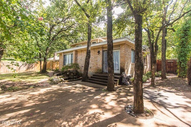 Foto del edificio - 4 br, 2 bath House - 3505 Hastings Ct