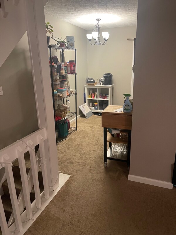 Foto del edificio - 7806 Barkwood Dr