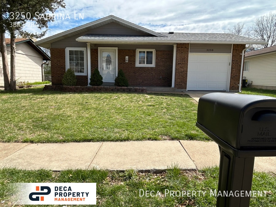 Primary Photo - 3 Bedroom House