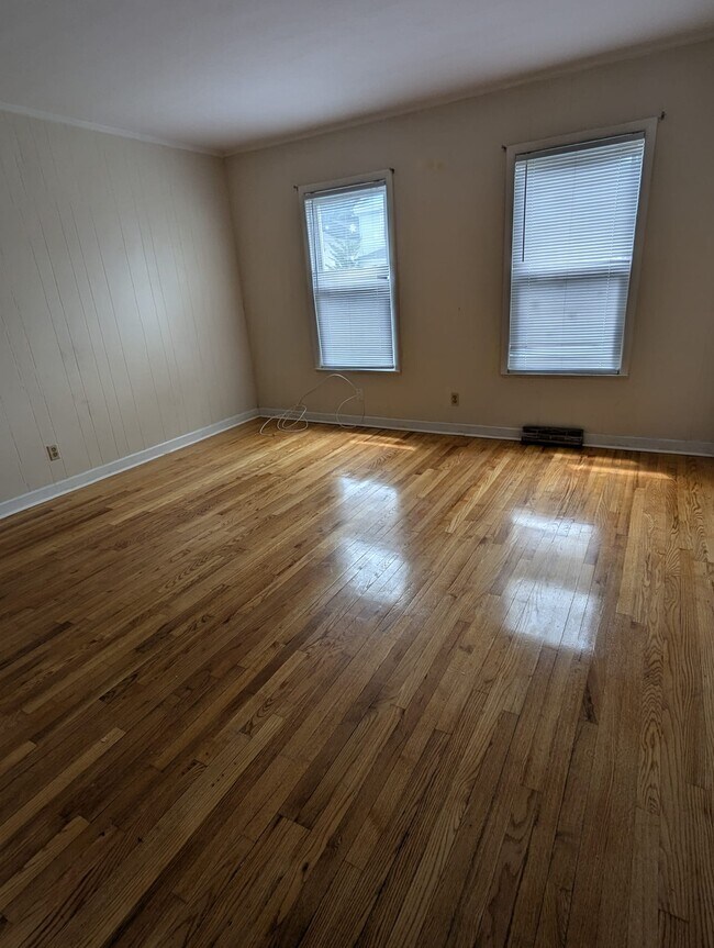 Building Photo - 63 Whiting St