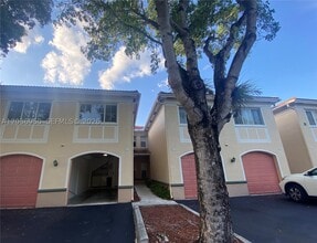 Building Photo - 2492 Centergate Dr