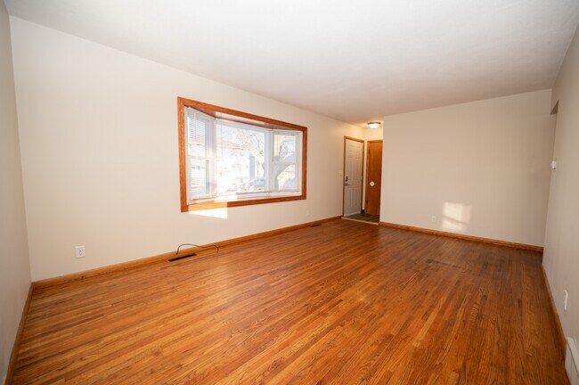 Foto del edificio - 1220-4 1/2 4 1/2 St NW