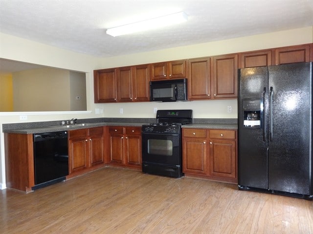 Building Photo - 518 Arrowhead Dr
