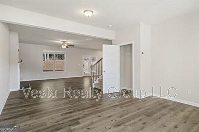 Building Photo - 121 Lexington Pl Dr