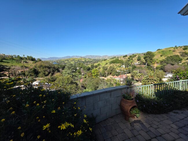 Foto del edificio - 9565 Dale Ave