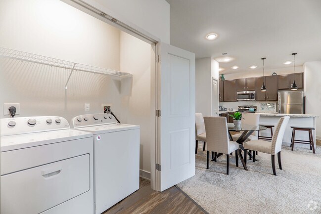 Apartamento de 2 HAB, 2 BA - River Ridge