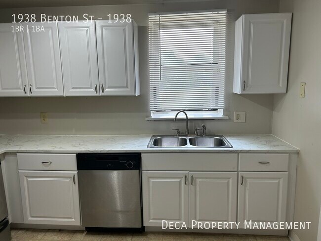 Foto del edificio - 1938 Benton St