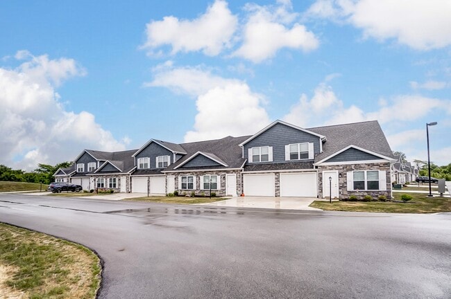 2 Story 3 Bedroom - Ledgestone Townhomes