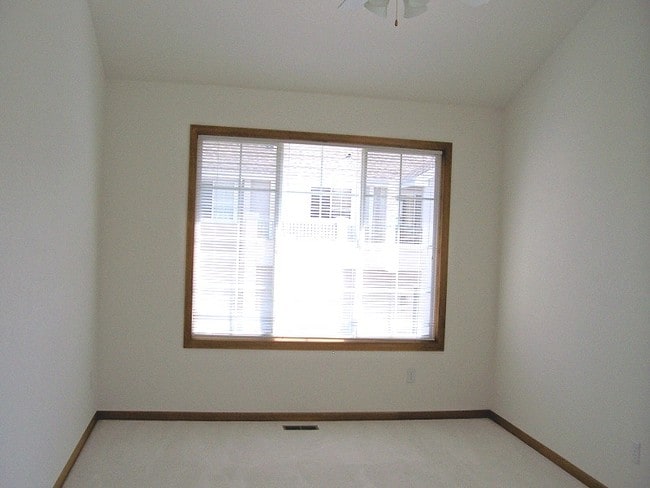Building Photo - 5151 E Boardwalk Dr