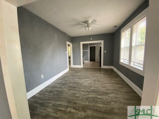 Foto del edificio - 1207 E 38th St