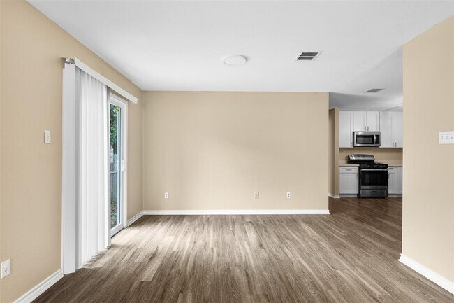 Foto del edificio - 8103 Willet Trail