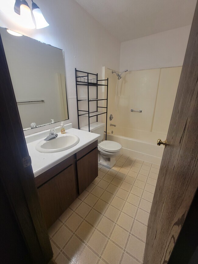 Clover Hill Apartments 332 Cypress Dr Saint Joseph, MN Apartments