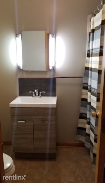Foto del edificio - 1 br, 1 bath Apartment - 103 1st Ave NE