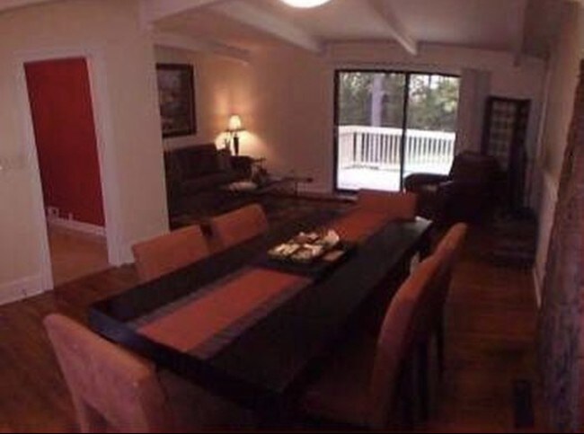 Foto del edificio - 2462 Skyland Trail NE
