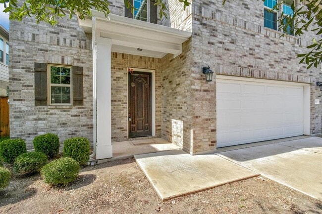 Foto del edificio - 9111 Gage Dr