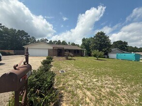 Building Photo - 6917 Timbercroft Ln