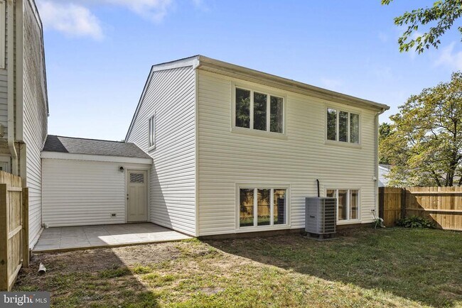 Foto del edificio - 111 Hidden Valley Ln