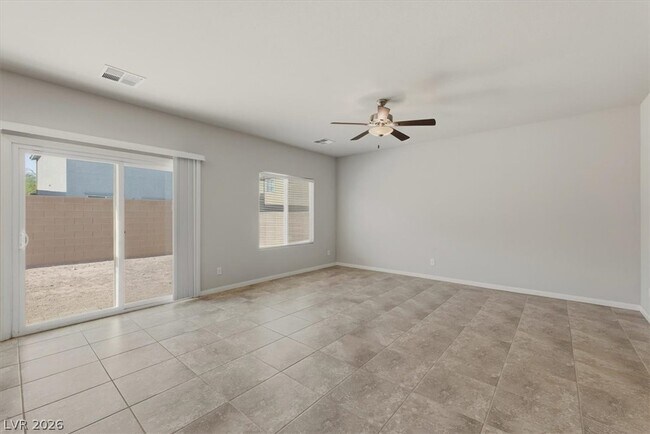 Foto del edificio - 1058 Willow Berry Ave