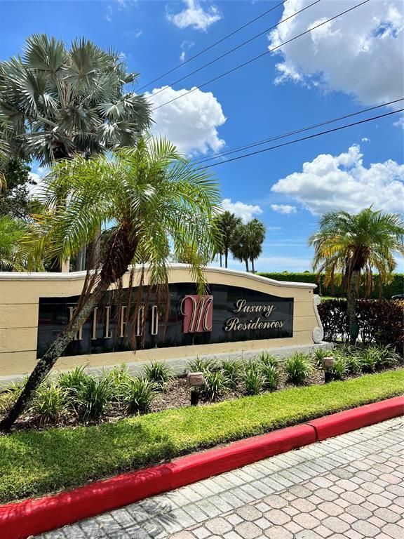 Building Photo - 1749 Village Blvd