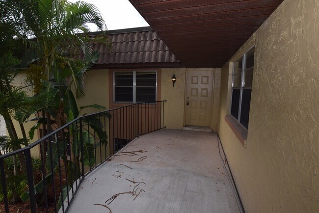 Foto del edificio - 2 bedroom 2 bath codominium for rent at 86...