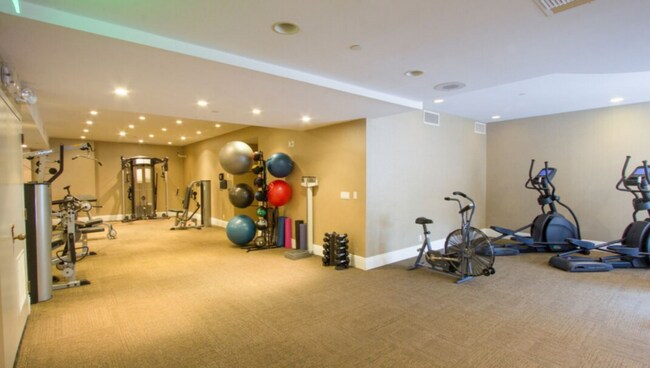 Exercise Room - 10551 Wilshire Blvd