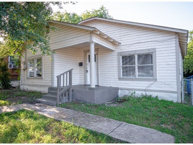 Building Photo - 1435 Gibbs St